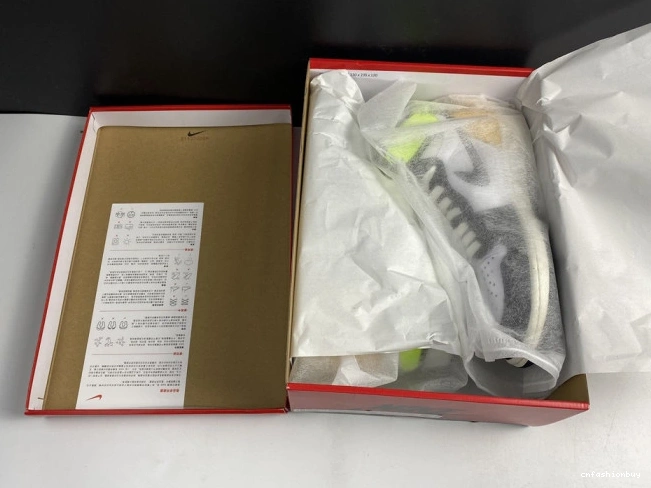 GOLD' HIGH JORDAN 1 'VOLT 555088-118 AIR RETRO OG 1107